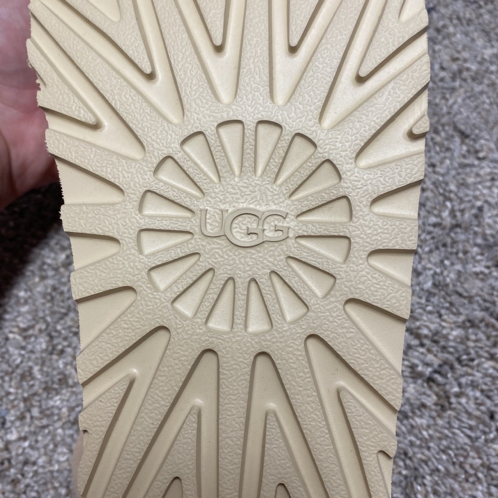 UGG Platform Sandal Tan - Picture 4 of 6